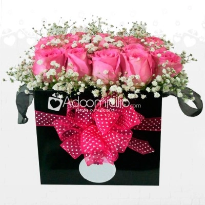 Caja De Rosas Cautivadoras Arreglos Florales A Domicilio En Bucaramanga
