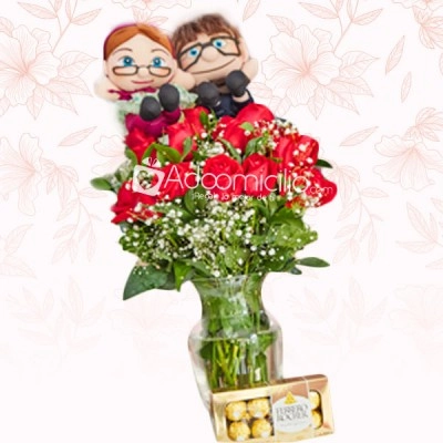 Jarrón 12 Rosas Con Peluches UP y Chocolates Ferrero Rocher Regalos Dia de la Mujer a Domicilio en Bucaramanga