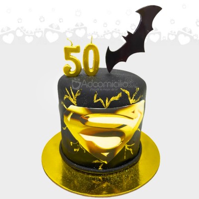 Torta De Cumpleaños Para Hombre Con Temática De Batman VS Superman A Domicilio En Cali Pedido Con Un Día De Anticipación 