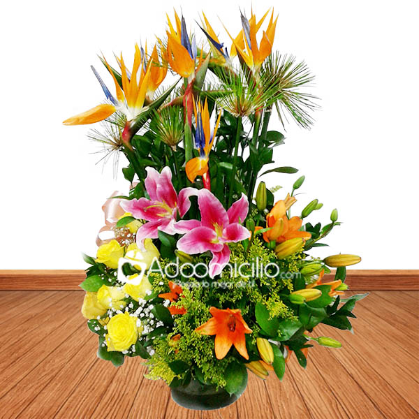 Arreglos florales Medellín Ramo en Base de vidrio