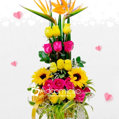 Flores Para San Valentin Arreglo Floral de Rosas Amarillas y Fucsias A Domicilio En Medellin
