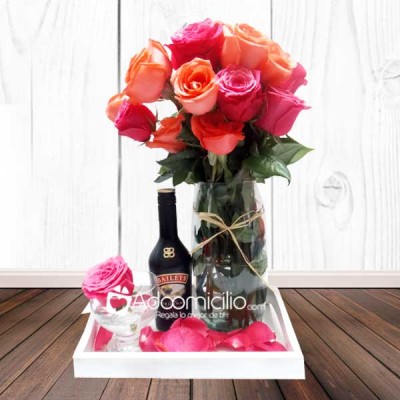 Jarrón de Rosas Dulce atardecer floristería en Cali