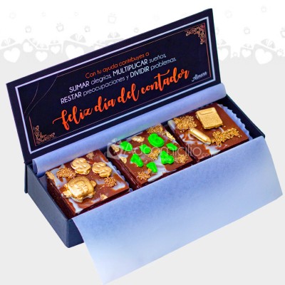 caja menor de brownies para celebrar el dia del contador a domicilio Medellín pedido con 1 día de anticipación 