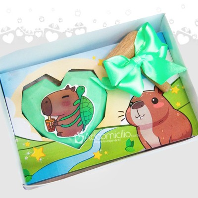 Corazón De Chocolate Rompible Temática De Capibara A Domicilio En Medellín Pedido Con Un Día De Anticipación 