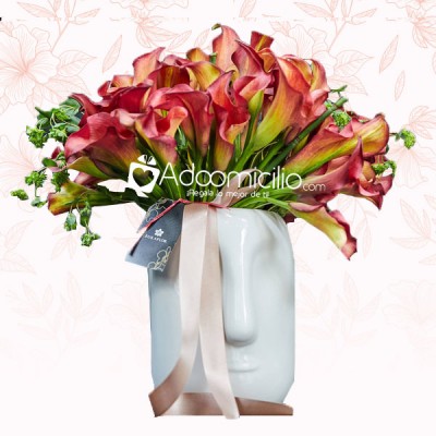 Dia de la Mujer Florero Moai Trendy Arreglos Florales a Domicilio en Bucaramanga