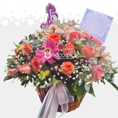 Arreglo Floral Para Quinceaños A Domicilio En Bogotá Pedido Con Un Día De Anticipación