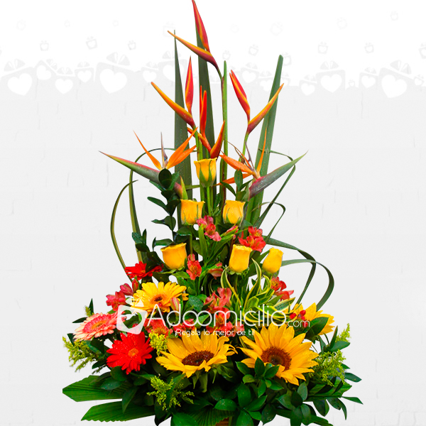 Flores Para Regalar Arreglo floral Girasoles, Rosas Y Gerberas A Domicilio  En Pereira