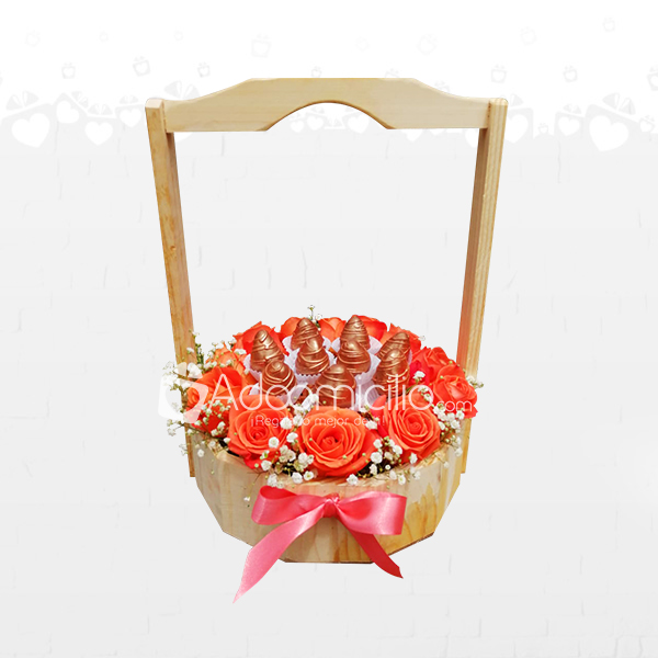 Caja De Fresas Con Rosas Valentin A Domicilio En Bogotá 