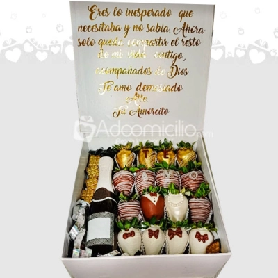 Regalo De Amor Y Amistad Fresas Y Vino A Domicilio En Villavicencio Pedido Con Un Día De Anticipación