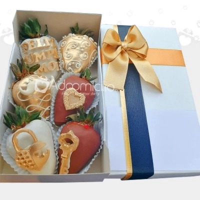Caja de Fresas con Chocolate por 6 Unidades Regalos para Hombre a Domicilio en Villavicencio Pedido con un dia de Anticipado