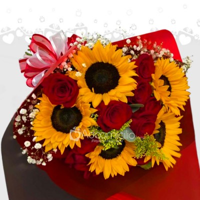 bouquet de rosas y girasoles para el día de la mujer pedido con 1 día de anticipacion  