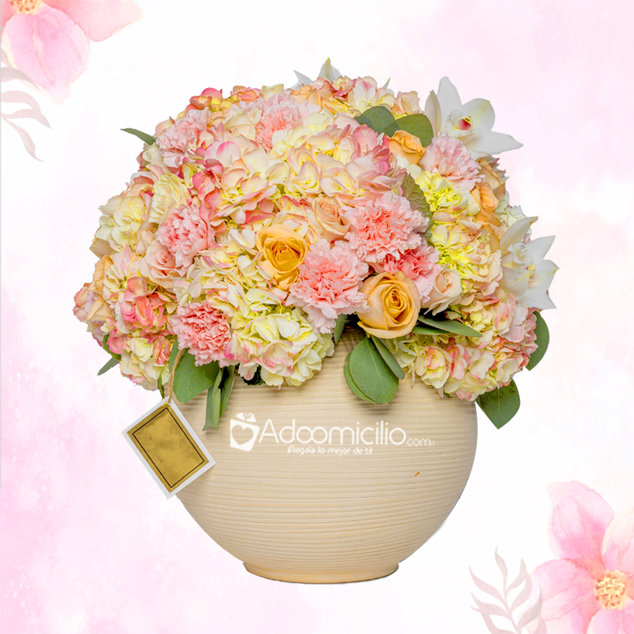 Mix De Flores En Jarrón Para El Día De La Madre A Domicilio En Medellín Pedido Con Un Día De Anticipación 