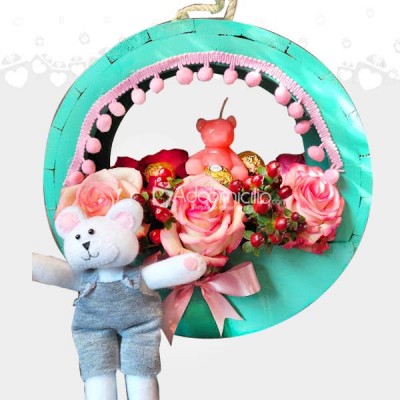 Arreglo Floral  y peluche Regalo día de la mujer