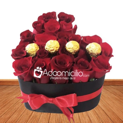 Arreglos Florales A Domicilio En Cali Corazón De Rosas Con Chocolates 